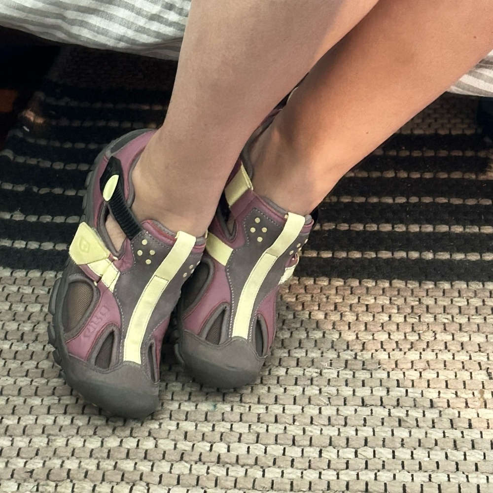 GIRO Xen Sport Sandals. Size 6